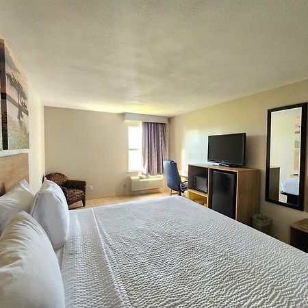 Days Inn By Wyndham Lafayette Scott Dış mekan fotoğraf