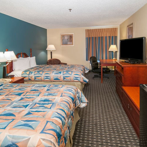 Days Inn By Wyndham Lafayette Scott Dış mekan fotoğraf